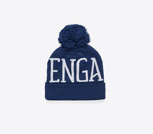 Beanie mit Bommel navy oder weiss