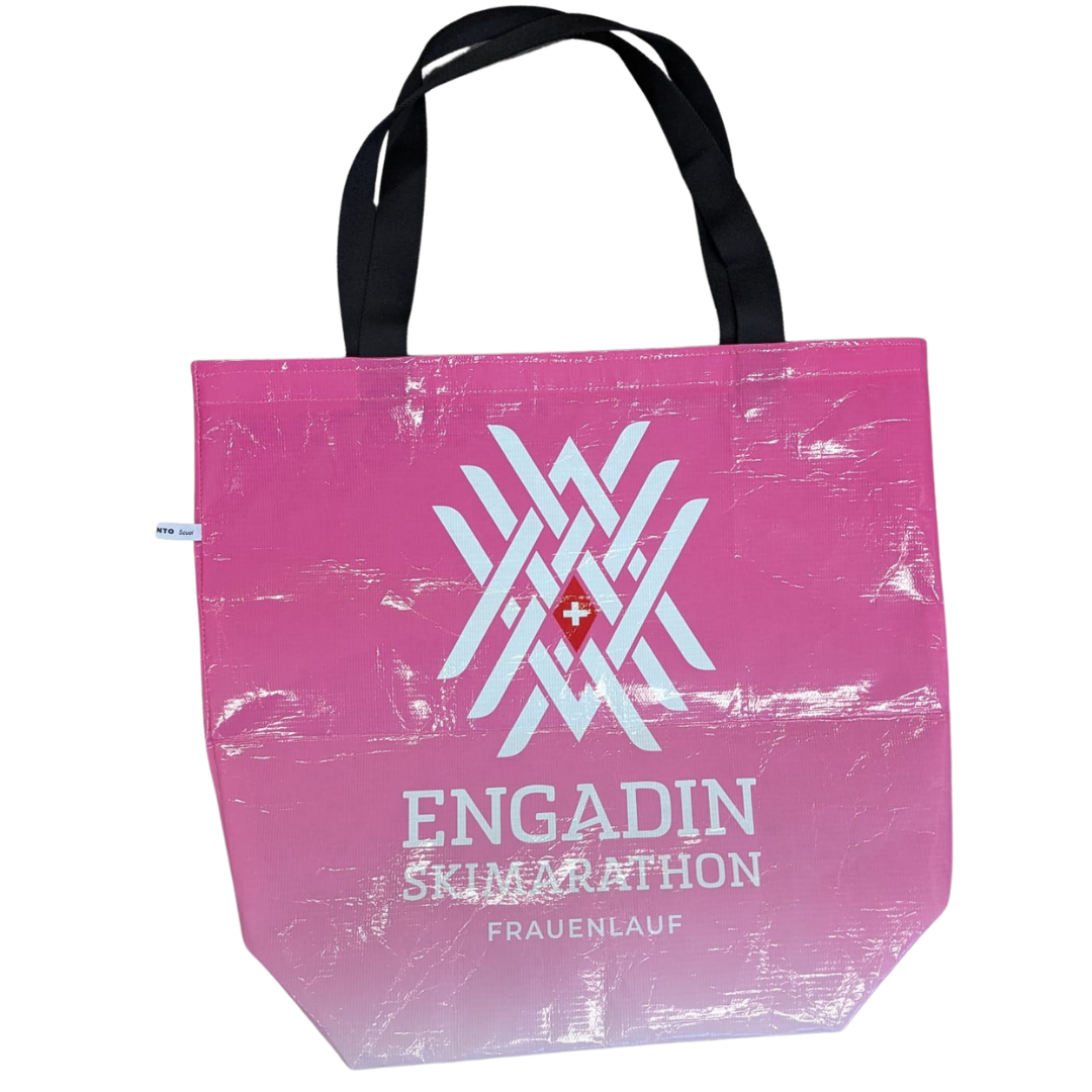 upcycling Tasche Engadin 25. Engadin Frauenlauf 2026_Rückseite. 
